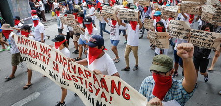 Philippinische Kommunisten demonstrieren am 20.8.2016 in Manila ...