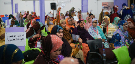 Eine Abstimmung während des Kongresses der Sahrauischen Frauenun...
