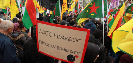 Großdemonstration unter dem Motto »Solidarität mit Rojava« (Köln...
