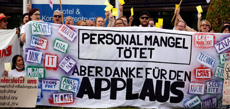 Demonstration von Verdi vor dem Parteitag der NRW-CDU (Bonn, 25....