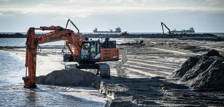 Können jetzt weitergehen: Bauarbeiten am Fehmarnbelttunnel im dä...