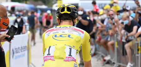 Engpass zwischen Zuschauern: Tour de France 2022