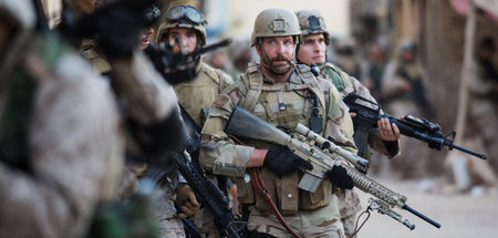 160 Menschen getötet zu haben, das nagt an Chris Kyle (Bradley C...
