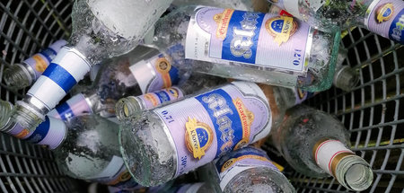 Onkel Habeck gibt einen aus: Saufen gegen Putins Kältefront