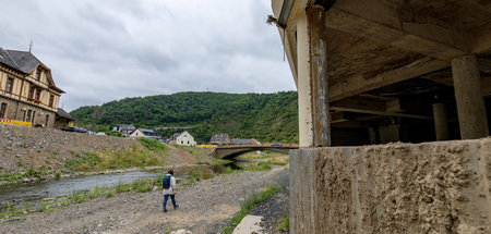 Die Region befindet sich weiterhin im Wiederaufbau: Beschädigte ...