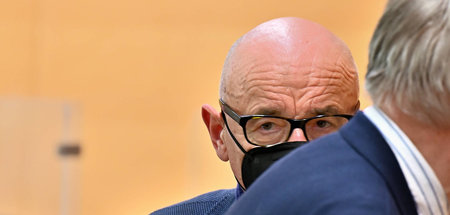 Exjustizminister und Stoiber-Vertrauter Alfred Sauter (CSU) im b... Exjustizminister und Stoiber-Vertrauter Alfred Sauter (CSU) im b...