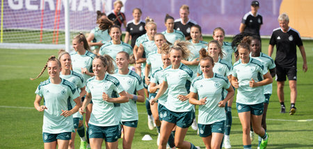 Machen richtig Spaß und haben selbst welchen: Die DFB-Frauen bei...
