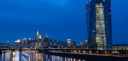 Der Letzte macht das Licht aus: Die EZB hält die Euro-Zone am Le...