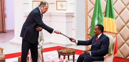 »Multipolare Welt«: Russlands Außenminister Sergej Lawrow (l.) u...