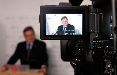 Noch steht Hartmut Mehdorn im Blick der Öffentlichkeit. Nach der... Noch steht Hartmut Mehdorn im Blick der Öffentlichkeit. Nach der...