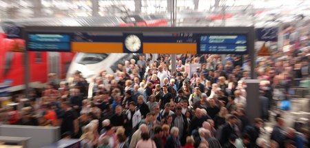 Nicht so wichtig: Passagiere sollen dem Nachschub für schmutzige...