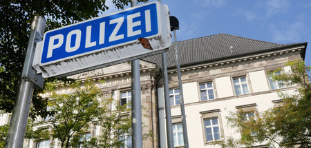 Kein Verlass: Bei der Essener Polizei sind die Leitungen für Neo... Kein Verlass: Bei der Essener Polizei sind die Leitungen für Neo...