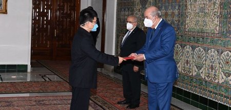 Der algerische Präsident Abdelmadjid Tebboune empfängt den neuen... Der algerische Präsident Abdelmadjid Tebboune empfängt den neuen...