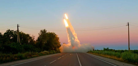 Einsatz von mobilen US-amerikanischen »Himars«-Raketensystemen d...