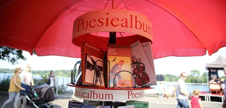 Passt in jede Jackentasche: Das »Poesiealbum«