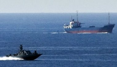 Von der Marine verschleppt – der Frachter »Tali« auf dem Weg in ... Von der Marine verschleppt – der Frachter »Tali« auf dem Weg in ...