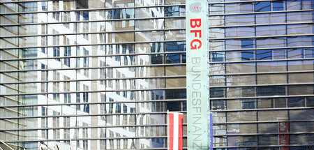 Neuer Skandal? Dürften sich weitere Nachfragen gefallen lassen m...