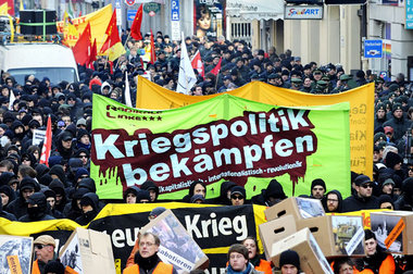 Der schwarze Block wurde am Samstag in München mehrfach Ziel von...
