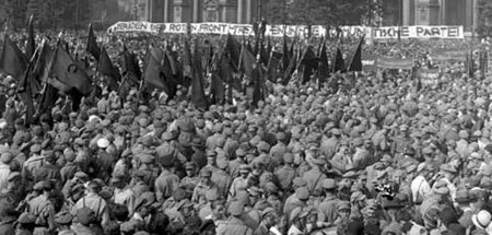 Bundesarcngstreffen_der_Rot-Front-Kämpfer.jpg