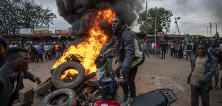 Anhänger Odingas protestieren in Nairobi gegen den Ausgang der A...