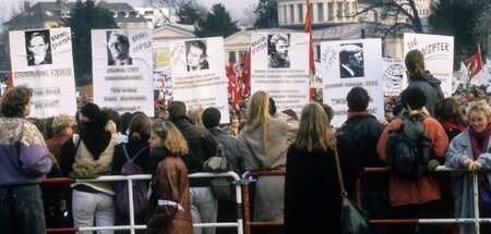 Demonstration zur Verteidigung des Asylrechts im Vorfeld eines S...