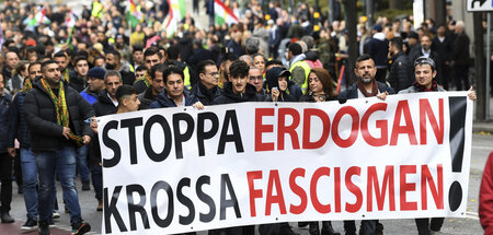 Kurden_demonstrieren_62981830.jpg