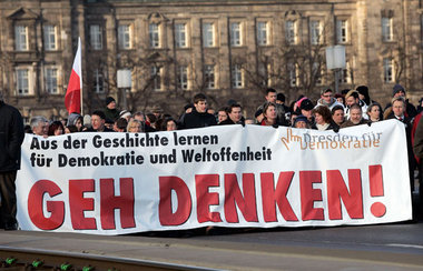 Antinazidemonstration im Februar 2008 in Dresden