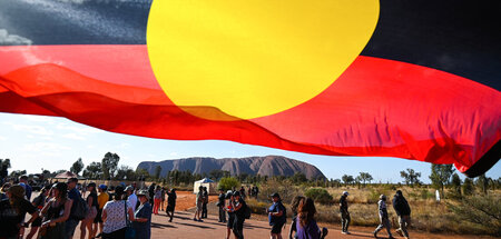 Der Berg Uluru wird von den Aborigines als heilig verehrt (17.10...