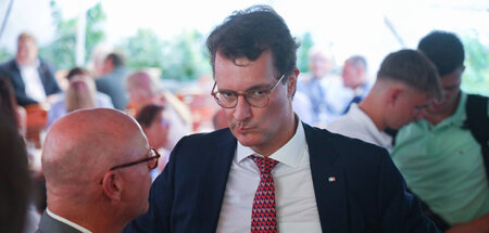 Hendrik Wüst beim Sommerfest der Bezirksregierung Münster (11.8....