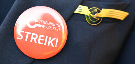 Die Pilotengewerkschaft Vereinigung Cockpit hat mehr als 5.000 L...