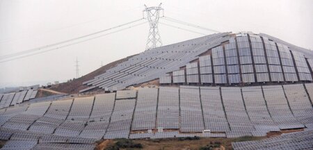 Im großen Stil nachhaltig: 100-Megawatt-Solarkraftwerk im chines...