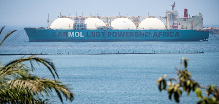 »Hohe Mehreinnamen«: LNG-Tanker vor der senegalesischen Küste (b...