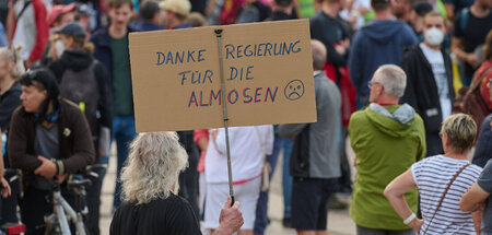 D22D0905MontagsprotestLeipzigLinkspartei190612.jpg