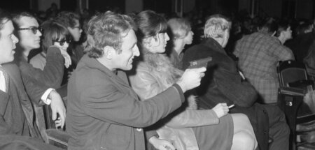 Nicht ohne meine Knarre: Fluxus-Event (Kurhaus Scheveningen, Nie...