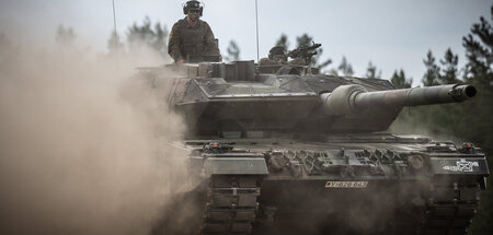 An der Grenze zu Russland sind bereits »Leopard 2«-Panzer der Bu...