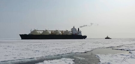 Solche riesigen Tanker sollen die Anlieferung von Erdgas per Pip... Solche riesigen Tanker sollen die Anlieferung von Erdgas per Pip...