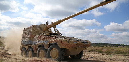 Die Ukraine soll moderne deutsche Panzerhaubitzen vom Typ RCH 15...