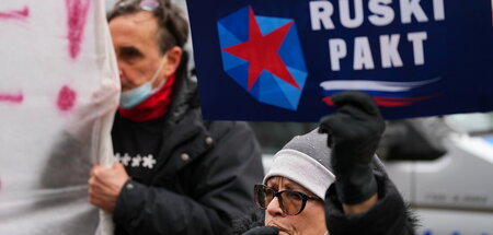 Antirussische Demonstranten in Warschau (Dezember 2021)