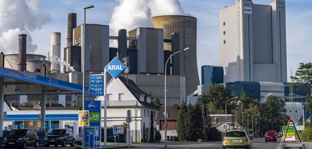 Stillgelegt und wieder hochgefahren: Das Braunkohlekraftwerk Nie... Stillgelegt und wieder hochgefahren: Das Braunkohlekraftwerk Nie...