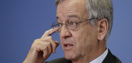 Will bis heute nichts gewusst haben von Schmiergeldern in Millia...