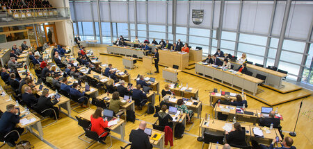 Die sachsen-anhaltische Infrastrukturministerin Hüskens (FDP) be...