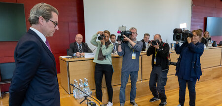 Wie immer nichts falsch gemacht: Andreas Scheuer am Mittwoch im ...