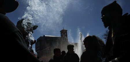 Kiffer am inoffiziellen Welt-Marihuana-Tag im Washington Square ...
