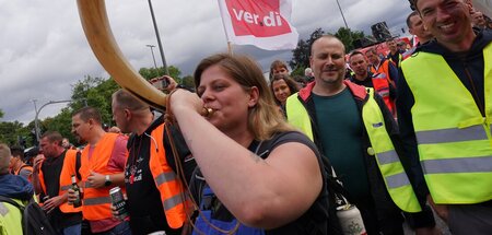 Signalruf: Vorwärts im Konflikt mit der Kapitalseite an den groß...