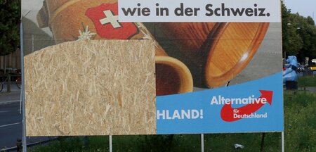 Subtile Selbstbezichtigung? Offenbar wenig beliebtes Wahlplakat ...