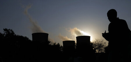 Zentral für Afrika: Zugang zu sauberer Energie bei gleichzeitige... Zentral für Afrika: Zugang zu sauberer Energie bei gleichzeitige...