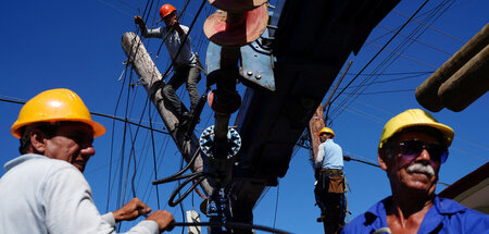 2022-10-07T1100_RTRMADP_3_STORM-IAN-CUBA-ECONOMY.JPG