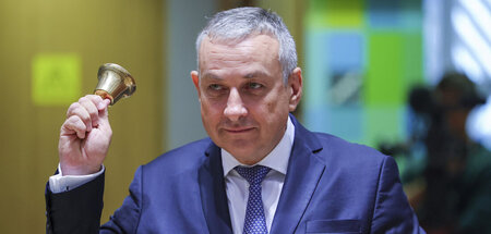 Jozef Sikela, Industrie- und Handelsminister von Tschechien, läu...