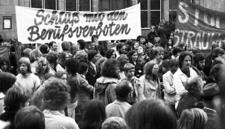 Demonstration gegen Berufsverbote (Bielefeld, 10.6.1972)