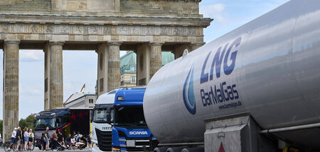 »In die Energiearmut getrieben«: Proteste von Lkw-Fahrern gegen ... »In die Energiearmut getrieben«: Proteste von Lkw-Fahrern gegen ...